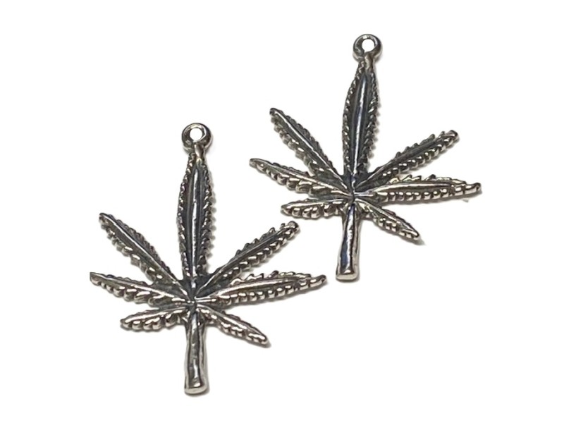 S925 Silver Oxidised Marijuana Leaf Charm Pendant 23X25.6mm