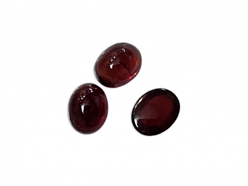 Garnet Cabs, Oval, 6 x 8 mm