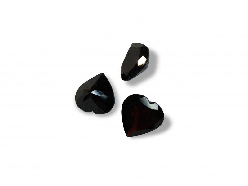 Garnet Cut Stone, Heart,  8 mm